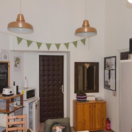 Green Dot Home Сомбатгей Екстер'єр фото