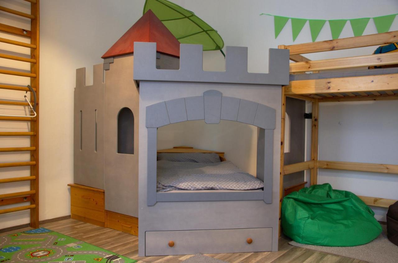 Green Dot Home Сомбатгей Екстер'єр фото